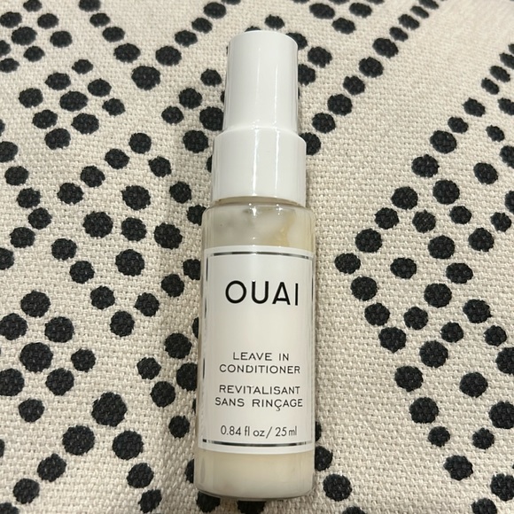 NEW OUAI Leave in Conditioner Spray - 25ml - Picture 5 of 5